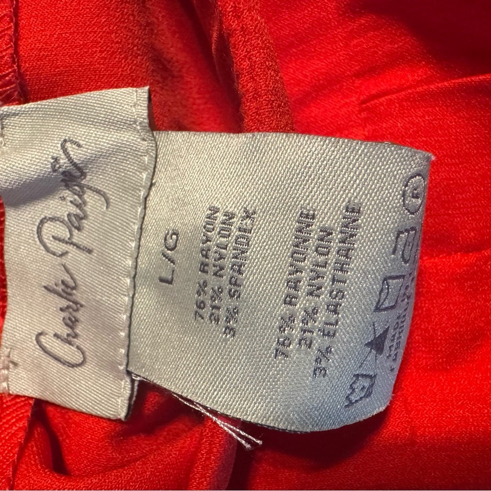 Charlie Paige Red Pants with‎ Gold Button Accents - Picture 3 of 5